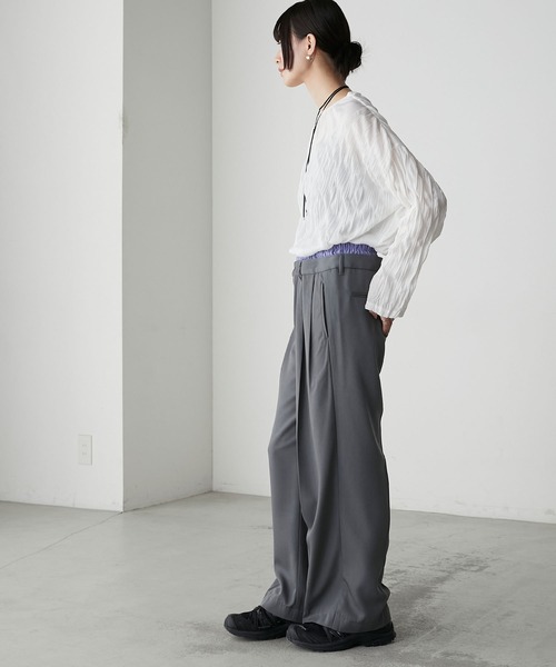 forksy.（フォルクシー）の「【forksy.】ワッシャー加工サイドスリットシアーロンT（Tシャツ/カットソー・レディース・ブラック/オフホワイト/ブルー・FREE）」の13枚目の写真