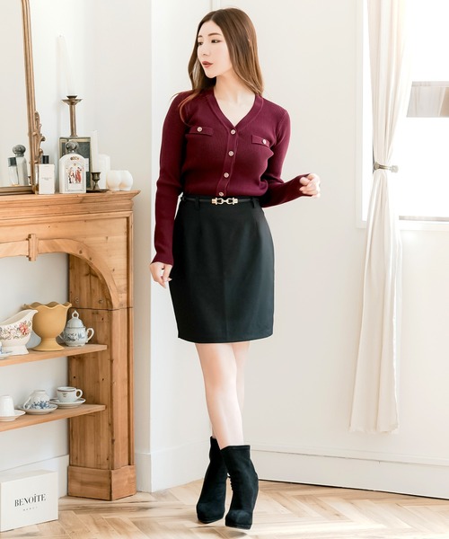 Julia Boutique（ジュリアブティック）の「ゴールドボタンVネックニットカーディガン（カーディガン/ボレロ・レディース・ネイビー/バーガンディー/ブラック・ONE）」の22枚目の写真