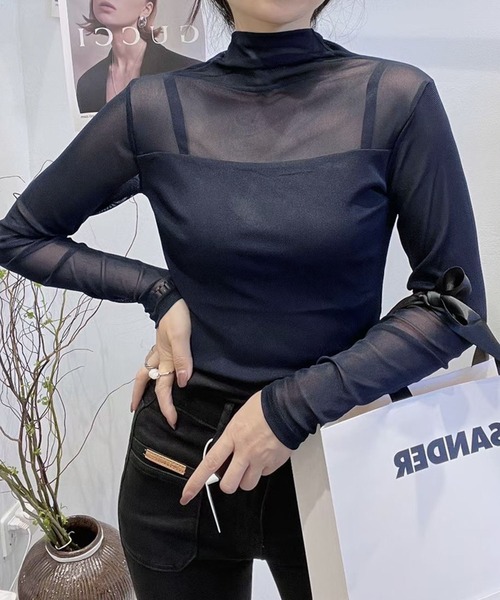attiree(アティレー)の「シアー切替ボトルネックトップス(Tシャツ/カットソー・レディース・グレー/ブラウン/ネイビー/ベージュ/ダークブラウン/ブラック/アイボリー・MEDIUM)」の1枚目の写真