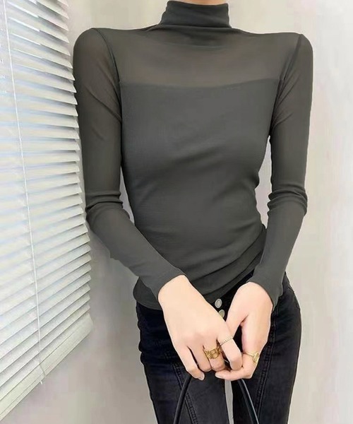 attiree(アティレー)の「シアー切替ボトルネックトップス(Tシャツ/カットソー・レディース・グレー/ブラウン/ネイビー/ベージュ/ダークブラウン/ブラック/アイボリー・MEDIUM)」の4枚目の写真