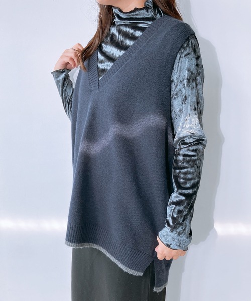 AS KNOW AS plus（アズノゥアズプラス）の「◇裾ラインコクーン オーバーサイズニットベスト（ベスト・レディース・ネイビー/杢グレー/カーキ/ライトベージュ・FREE）」の22枚目の写真