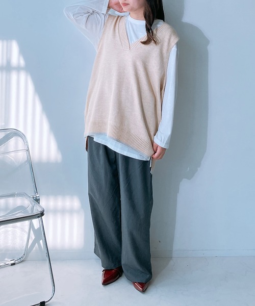 AS KNOW AS plus（アズノゥアズプラス）の「◇裾ラインコクーン オーバーサイズニットベスト（ベスト・レディース・ネイビー/杢グレー/カーキ/ライトベージュ・FREE）」の9枚目の写真