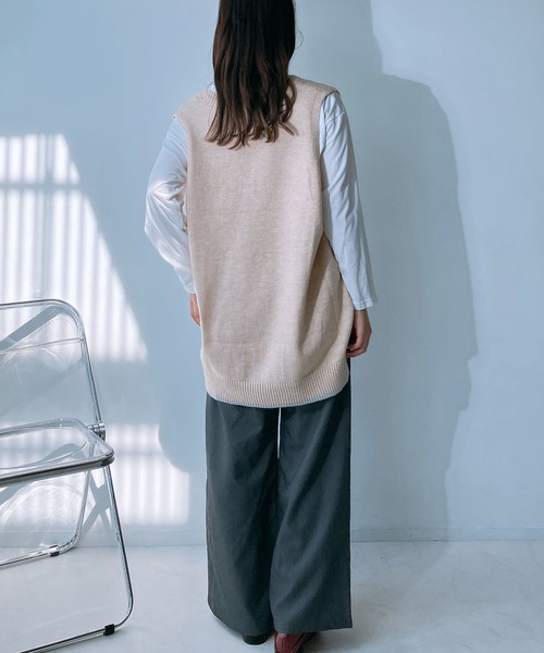 AS KNOW AS plus（アズノゥアズプラス）の「◇裾ラインコクーン オーバーサイズニットベスト（ベスト・レディース・ネイビー/杢グレー/カーキ/ライトベージュ・FREE）」の13枚目の写真