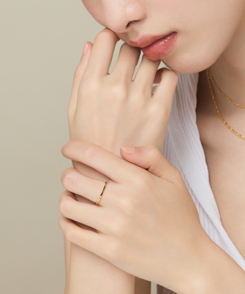 ciite' surgical stainless(シーテサージカルステンレス)の「【 金属アレルギー対応 】 シンプルリング サージカルステンレス(リング・レディース・ゴールド/シルバー・L/XXS/M/XS/S/XL)」の10枚目の写真