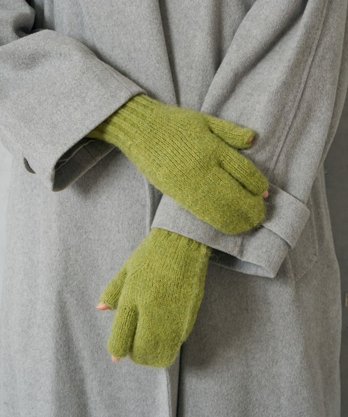 BIRTHDAY BAR(バースデイバー)の「リューズニット ふわふわな見た目が可愛い 3本指のミトン(手袋・レディース・グレー/ブルー/グリーン/オレンジ・フリー)」の3枚目の写真