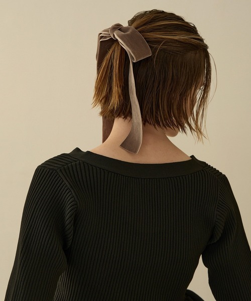 MIELI INVARIANT（ミエリインヴァリアント）の「Velvet Ribbon Hair Rubber（ヘアゴム・レディース・ブラック/モカ・FREE）」の4枚目の写真