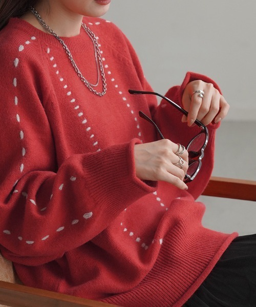 HUG.U(ハグユー)の「刺繍バルキーニット(ニット/セーター・レディース・アイボリー/ブラック/レッド・FREE)」の5枚目の写真