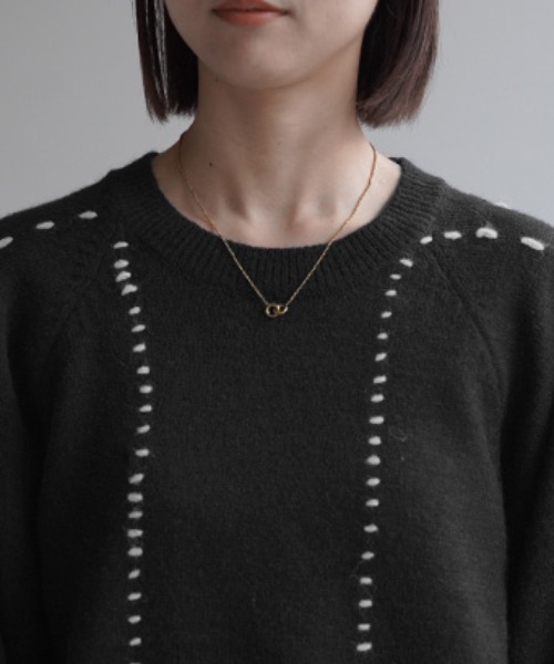 HUG.U(ハグユー)の「刺繍バルキーニット(ニット/セーター・レディース・アイボリー/ブラック/レッド・FREE)」の18枚目の写真