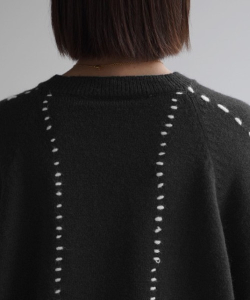 HUG.U(ハグユー)の「刺繍バルキーニット(ニット/セーター・レディース・アイボリー/ブラック/レッド・FREE)」の19枚目の写真