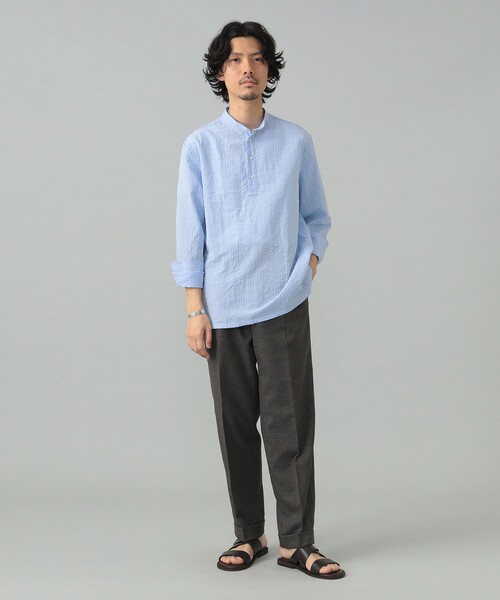 GUY ROVER(ギローバー)の「【別注】GUY ROVER / シアサッカー バンドカラー プルオーバーシャツ(シャツ/ブラウス・メンズ・ホワイト/ライトブルー・42(XL)/41(L)/39(M)/38(S)/37(XS))」の4枚目の写真