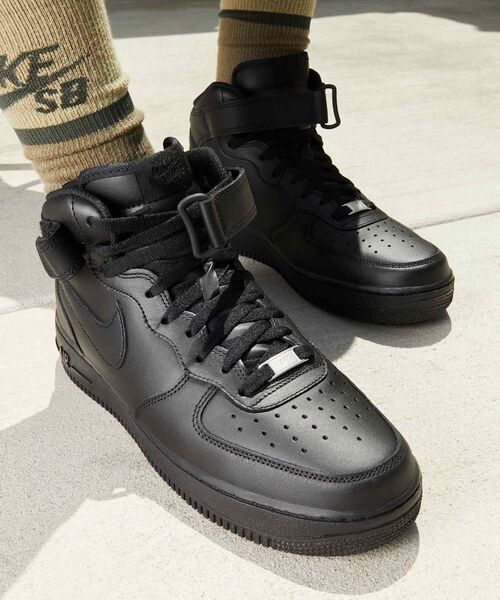 NIKE(ナイキ)の「ナイキ エア フォース 1 MID ‘07 メンズシューズ / Nike Air Force 1 Mid '07 Men's Shoes CW2289-001 Black(スニーカー・メンズ・ブラック・30.5/24/24.5/25/25.5/26/26.5/27/27.5/28/28.5/29/29.5/30)」の10枚目の写真