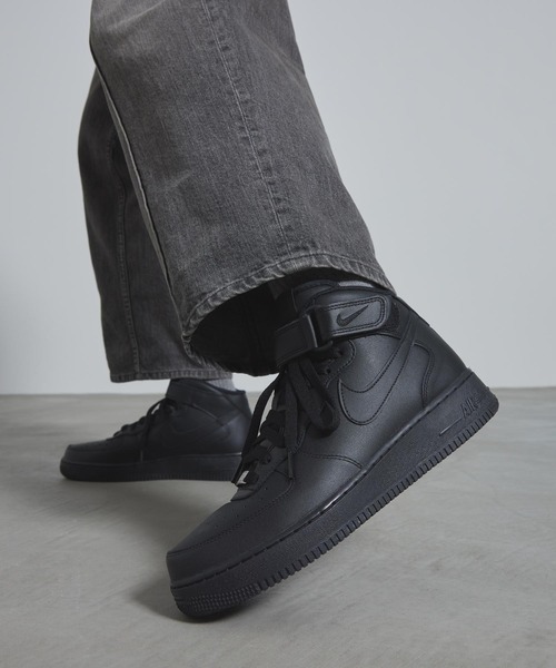 NIKE(ナイキ)の「ナイキ エア フォース 1 MID ‘07 メンズシューズ / Nike Air Force 1 Mid '07 Men's Shoes CW2289-001 Black(スニーカー・メンズ・ブラック・30.5/24/24.5/25/25.5/26/26.5/27/27.5/28/28.5/29/29.5/30)」の1枚目の写真
