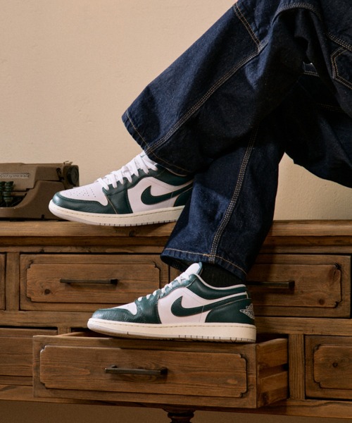 Nike Air Jordan 1 low se デニムシューズ NIKE AIR JORDAN 1 LOW SE 