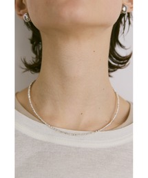 un/neu（アンノイ）の「メタルビーズシンプルネックレス（ネックレス）」