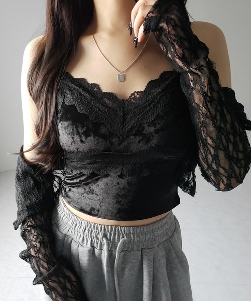 COCODEAL ベロアビスチェキャミソール ベロアカーディガン 2点セット COCO DEAL - COCO DEAL新品タグつきベロアビスチェキャミソール