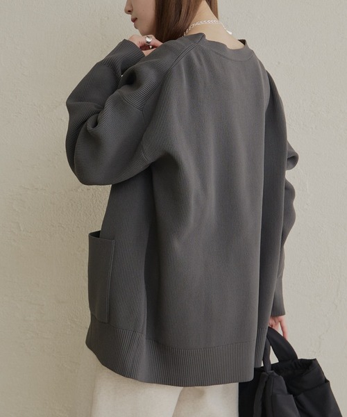 PUAL CE CIN(ピュアルセシン)の「【WEB限定・Du noir】スポンディッシュ BIG Vネックカーディガン(カーディガン/ボレロ・レディース・グレー/オフホワイト・FREE)」の17枚目の写真