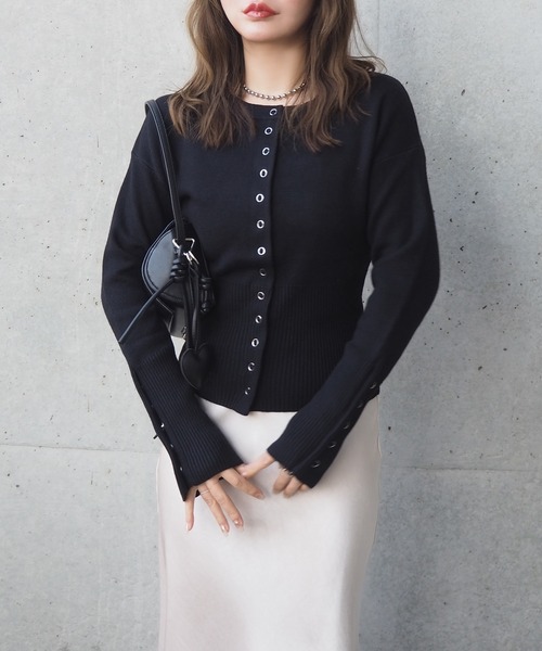 LAULEN（ローレン）の「snap button knit cardigan /リブ切り替え スナップボタン ニット カーディガン（カーディガン/ボレロ・レディース・ホワイト/ブラック/ベージュ・FREE）」の7枚目の写真