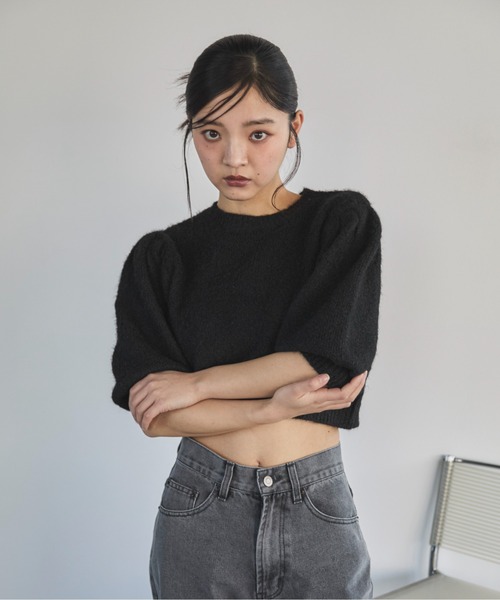 feepur（フェピュール）の「【ハンドウォッシャブル】ウール混起毛パフスリーブクロップドニット（ニット/セーター・レディース・杢グレー/アイボリー/ブラック・MEDIUM）」の18枚目の写真