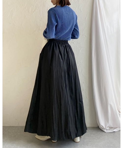 She's Closet(シーズクローゼット)の「ボリュームフレアロングナイロンバルーンスカート(スカート・レディース・アイボリー/チャコールグレー/ブラック・FREE)」の8枚目の写真