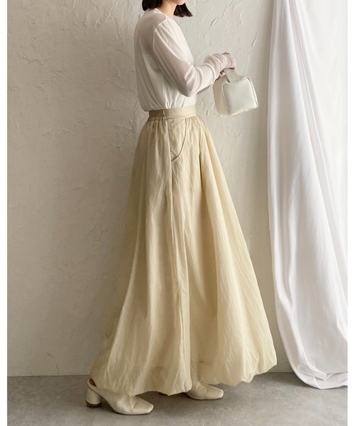 She's Closet(シーズクローゼット)の「ボリュームフレアロングナイロンバルーンスカート(スカート・レディース・アイボリー/チャコールグレー/ブラック・FREE)」の10枚目の写真