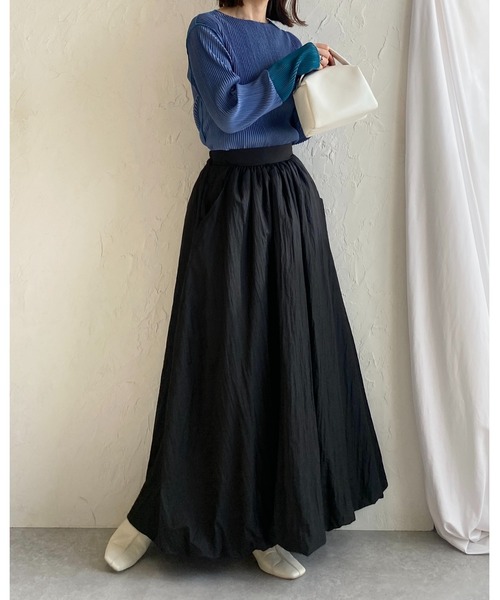 She's Closet(シーズクローゼット)の「ボリュームフレアロングナイロンバルーンスカート(スカート・レディース・アイボリー/チャコールグレー/ブラック・FREE)」の11枚目の写真