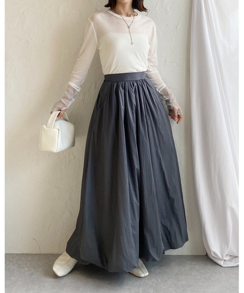 She's Closet(シーズクローゼット)の「ボリュームフレアロングナイロンバルーンスカート(スカート・レディース・アイボリー/チャコールグレー/ブラック・FREE)」の13枚目の写真