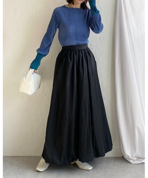 She's Closet(シーズクローゼット)の「ボリュームフレアロングナイロンバルーンスカート(スカート・レディース・アイボリー/チャコールグレー/ブラック・FREE)」の15枚目の写真