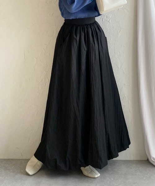 She's Closet(シーズクローゼット)の「ボリュームフレアロングナイロンバルーンスカート(スカート・レディース・アイボリー/チャコールグレー/ブラック・FREE)」の16枚目の写真