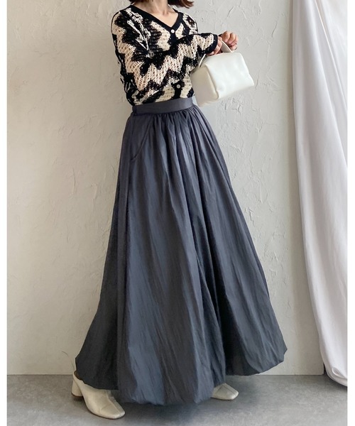 She's Closet(シーズクローゼット)の「ボリュームフレアロングナイロンバルーンスカート(スカート・レディース・アイボリー/チャコールグレー/ブラック・FREE)」の17枚目の写真