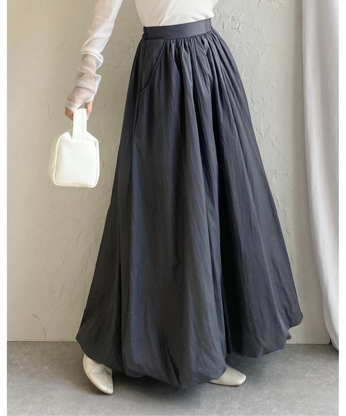 She's Closet(シーズクローゼット)の「ボリュームフレアロングナイロンバルーンスカート(スカート・レディース・アイボリー/チャコールグレー/ブラック・FREE)」の22枚目の写真