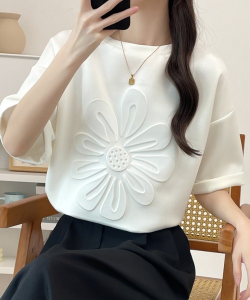 ABITOKYO(アビトーキョー)の「ビックシルエットエンボス段ボールオーバーTee(Tシャツ/カットソー・レディース・ブラック/グレー/ベージュ/ホワイト・M/L/XL)」の3枚目の写真