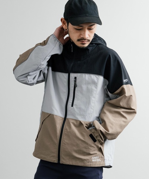KRIFF MAYER（クリフメイヤー）の「KRIFF MAYER クリフメイヤー CLEANNESS クリーネス 撥水 防汚 配色切替フードジャケット マウンテンパーカー 2437800（ナイロンジャケット・メンズ・ブルー/マルチ/グレー・M/L/XL）」の3枚目の写真