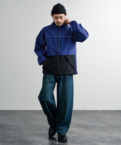 KRIFF MAYER（クリフメイヤー）の「KRIFF MAYER クリフメイヤー CLEANNESS クリーネス 撥水 防汚 配色切替フードジャケット マウンテンパーカー 2437800（ナイロンジャケット・メンズ・ブルー/マルチ/グレー・M/L/XL）」の13枚目の写真