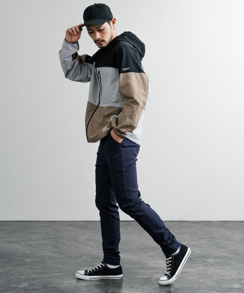 KRIFF MAYER（クリフメイヤー）の「KRIFF MAYER クリフメイヤー CLEANNESS クリーネス 撥水 防汚 配色切替フードジャケット マウンテンパーカー 2437800（ナイロンジャケット・メンズ・ブルー/マルチ/グレー・M/L/XL）」の18枚目の写真