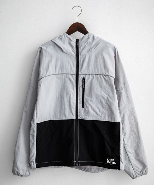 KRIFF MAYER（クリフメイヤー）の「KRIFF MAYER クリフメイヤー CLEANNESS クリーネス 撥水 防汚 配色切替フードジャケット マウンテンパーカー 2437800（ナイロンジャケット・メンズ・ブルー/マルチ/グレー・M/L/XL）」の19枚目の写真