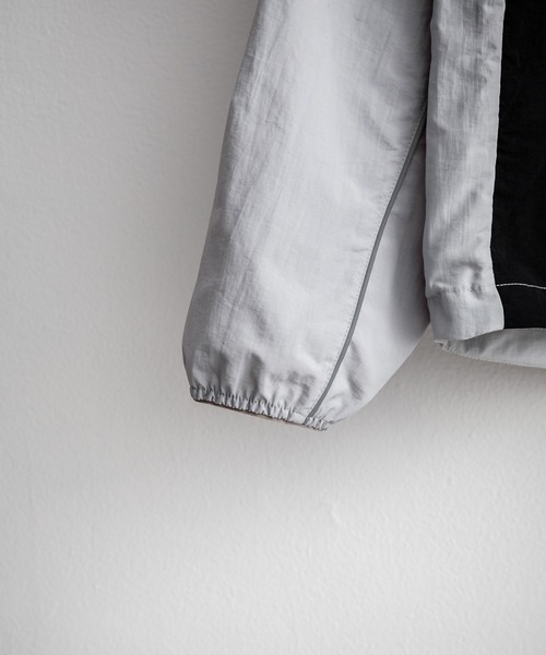 KRIFF MAYER（クリフメイヤー）の「KRIFF MAYER クリフメイヤー CLEANNESS クリーネス 撥水 防汚 配色切替フードジャケット マウンテンパーカー 2437800（ナイロンジャケット・メンズ・ブルー/マルチ/グレー・M/L/XL）」の22枚目の写真