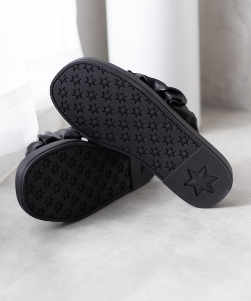 HusHusH（ハッシュアッシュ）の「HusHusH クシュクシュサンダル（サンダル・レディース・アイボリー/ブラック・S/M/L）」の22枚目の写真