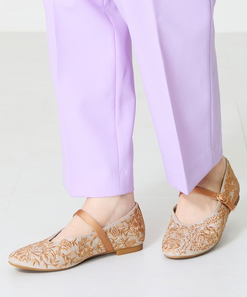 WA ORiental TRaffic（ダブルエーオリエンタルトラフィック）の「フラワー刺繍メリージェーンパンプス/52119（パンプス・レディース・グレー/オレンジ・34/35/36/37/38/39/40/41/42）」の8枚目の写真