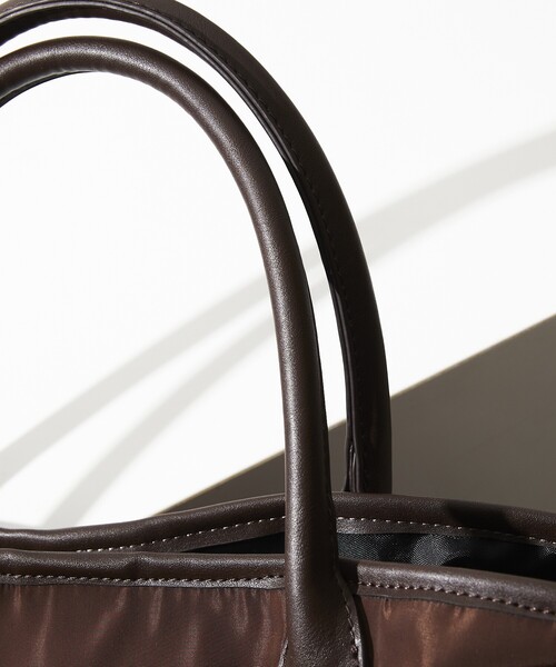 OUTDOOR PRODUCTS（アウトドアプロダクツ）の「OUTDOOR PRODUCTS × Firsthand/アウトドアプロダクツ 別注テープベルトトートバッグ（トートバッグ・レディース・ブラウン/ブラック・ONE SIZE）」の5枚目の写真