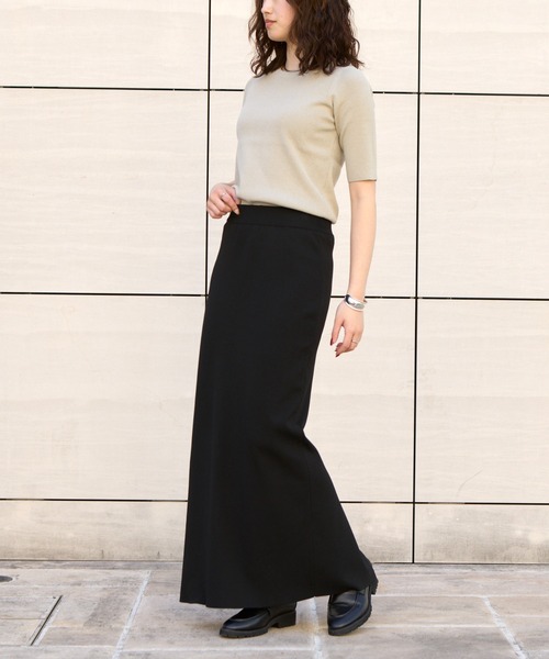 COLONY 2139（コロニートゥーワンスリーナイン）の「ビスコースリブクルー半袖ニット（ニット/セーター・レディース・オフホワイト/ブラック/サンドベージュ/ブラウン・FREE）」の21枚目の写真