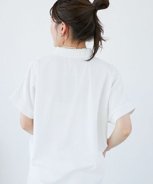 le.coeur blanc(ルクールブラン)の「《WEB限定アイテム》刺繍入りポロシャツ(ポロシャツ・レディース・ブラック/グレー/オフホワイト/ブルー・38)」の11枚目の写真
