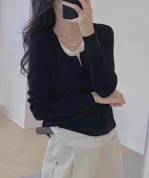 LADY LIKE（レディライク）の「レイヤード風スリットネックカットTシャツ（Tシャツ/カットソー・レディース・ネイビー/グレー/ブラック・M）」の6枚目の写真