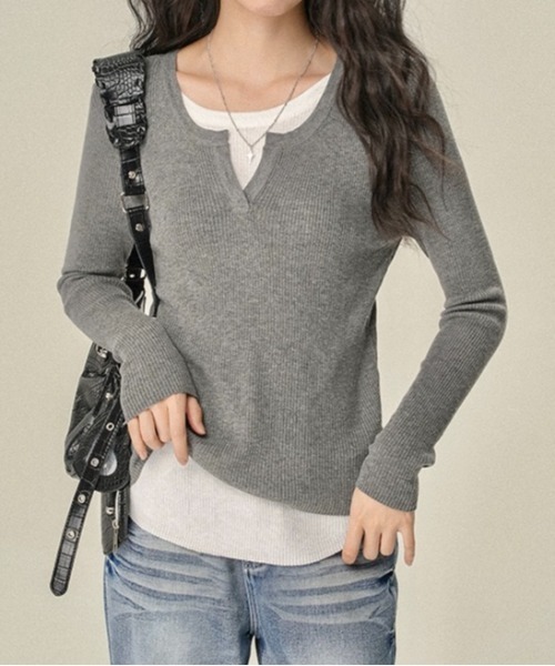 LADY LIKE（レディライク）の「レイヤード風スリットネックカットTシャツ（Tシャツ/カットソー・レディース・ネイビー/グレー/ブラック・M）」の11枚目の写真