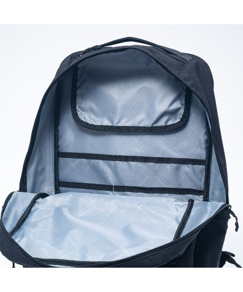 BEAMS DESIGN(ビームス デザイン)の「BEAMSDESIGN(ビームスデザイン)ROUTINE バックパック(L)(バックパック/リュック・メンズ・ブラック/レッド・FREE)」の10枚目の写真