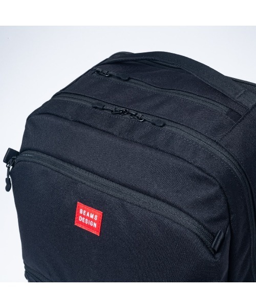 BEAMS DESIGN(ビームス デザイン)の「BEAMSDESIGN(ビームスデザイン)ROUTINE バックパック(L)(バックパック/リュック・メンズ・ブラック/レッド・FREE)」の6枚目の写真