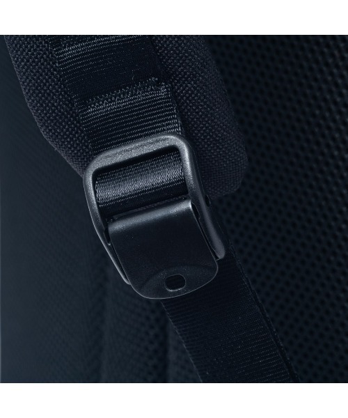 BEAMS DESIGN(ビームス デザイン)の「BEAMSDESIGN(ビームスデザイン)ROUTINE バックパック(L)(バックパック/リュック・メンズ・ブラック/レッド・FREE)」の18枚目の写真