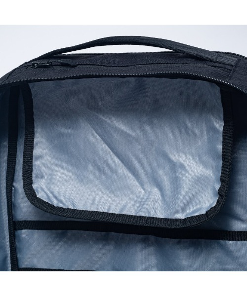 BEAMS DESIGN(ビームス デザイン)の「BEAMSDESIGN(ビームスデザイン)ROUTINE バックパック(L)(バックパック/リュック・メンズ・ブラック/レッド・FREE)」の11枚目の写真