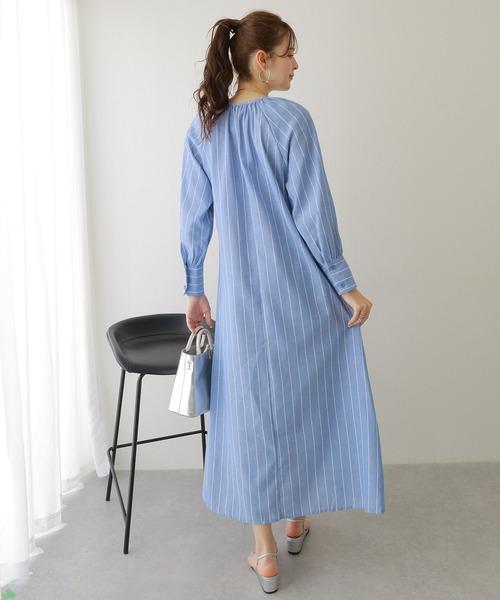 LAULEN(ローレン)の「stripe volume sleeve long dress /ストライプ柄 ノーカラー ボリュームスリーブ ロングワンピース(ワンピース・レディース・ブルー/ホワイト・FREE)」の8枚目の写真