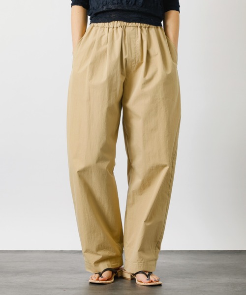 MICA&DEAL（マイカ＆ディール）の「【MICA&DEAL /マイカアンドディール】コットンイージーパンツ【WEB限定】（その他パンツ・レディース・ベージュ/オフホワイト・フリー）」の2枚目の写真