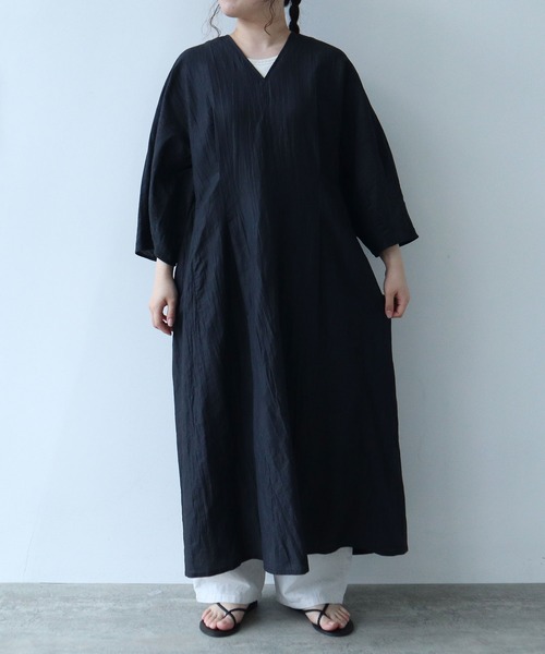 今月まで【新品未使用】yuni 60/1リネンVネックワイドワンピース　ブラック AMBIDEX Store ○60/1リネンVネックワイドワンピース(F グレー